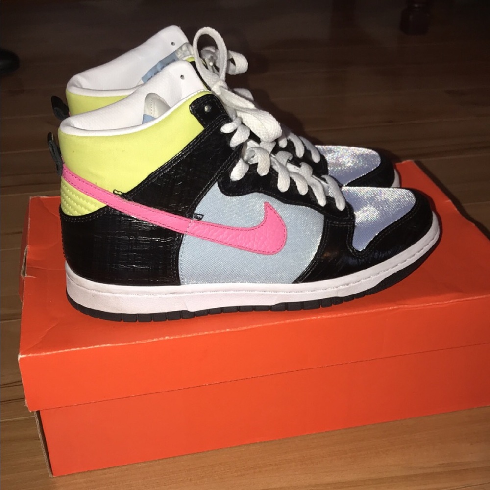 Women’s Hi Nike Dunk Premium: Authentic
